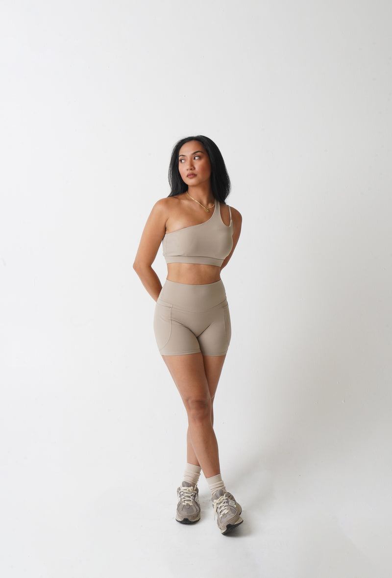 DREAM Asymmetrical Crop